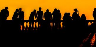 Απ-Ουσία persons_