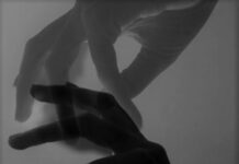 Το Έτερον Ήμισυ hands