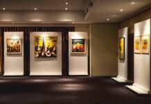 “The Eternal Light of Greece”: H εικαστική έκθεση στο Lindian Village Lindian Village 4