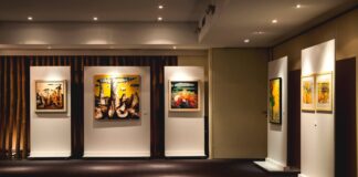 “The Eternal Light of Greece”: H εικαστική έκθεση στο Lindian Village Lindian Village 4