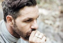 Λευτέρης Βασιλάκης: “Το ζητούµενο είναι να συγκινείς, να κινηθείς µαζί µε τον θεατή προς µία κατεύθυνση” vasilakis_leuteris