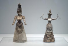 Η Θεά των Όφεων