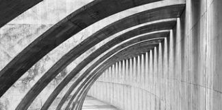 Εν αρχή ην ο μόνος, Βαρβάρα Τζάμα