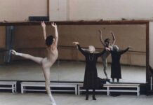 Nikolai Tsiskaridze rehearsing with Galina Ulinava