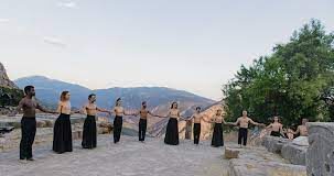 Ανασυστάσεις, Απόστολος Κωνσταντινίδης