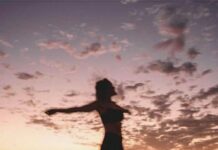 Γεννήθηκα στις 10 Οκτωβρίου 1824, Φωτεινή Θεμελή