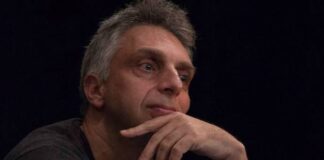 «Και εγώ σαν τον Comte de Lautréamont θα πω…»