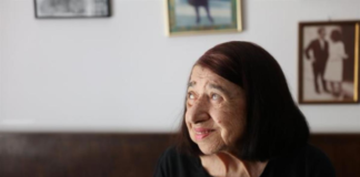 Κατερίνα Αγγελάκη-Ρουκ: Σαν δροσοσταλίδα της άνοιξης μέσα στο καταχείμωνο