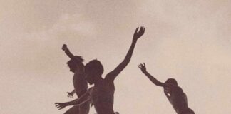 Jumping into the water, Gotthard Schuh